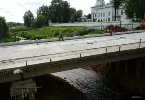 Фото к новости Завершено строительство нового моста через реку Вохтома